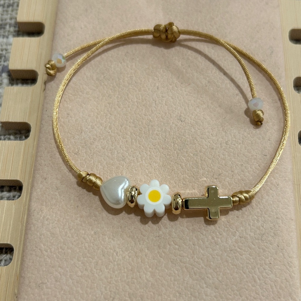 Gold and White Beaded Bracelet
